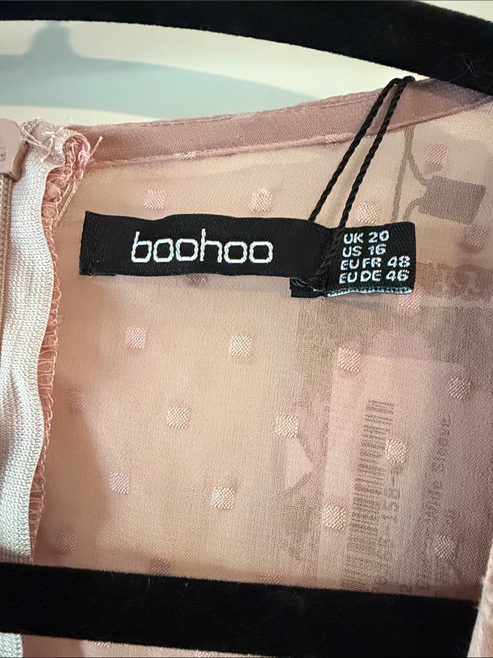 Boohoo Dusty Pink Swiss Dot Mini Dress - Picture 2 of 10